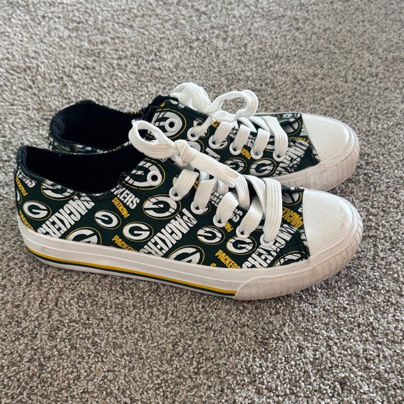 Green Bay Packers Sneakers - Picture 1 of 4